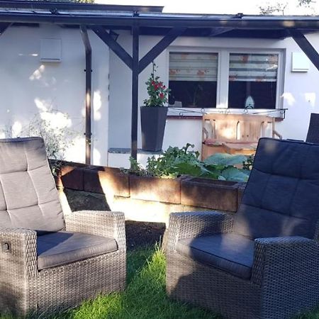 Bungalow An Der Tanne Mit Uberdachter Terrasse Ντίσελντορφ Εξωτερικό φωτογραφία